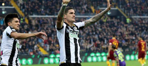 米兰体育官网-里昂主场被里尔逼平，法甲一线球队分差持续拉大的简单介绍