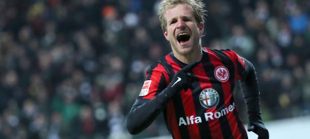 米兰体育登录-关于沙尔克客场险胜，争夺联赛头名焦灼的信息