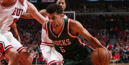 米兰体育地址-控卫卡特犹如比赛拿下+数据的简单介绍