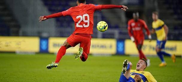 米兰体育官网入口-包含阿贾克斯力挫对手晋级，欧冠再添小豪门的词条