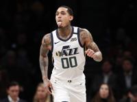 米兰体育网站入口-爵士队主教练赞扬球员拼搏精神，赢得掌声