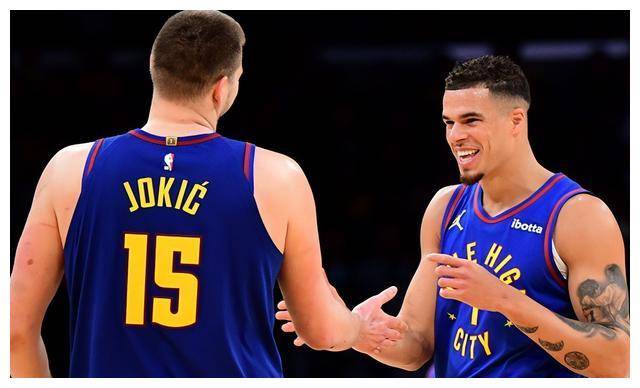 跨国合作团队实力雄厚，夺取冠军称霸的简单介绍