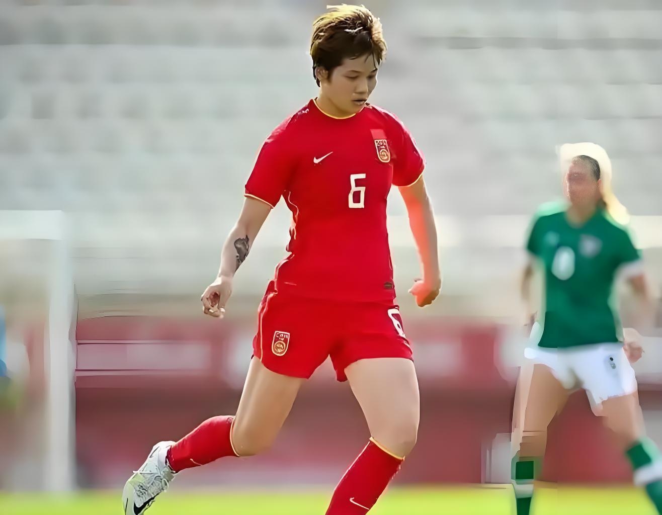 包含加拿大女足勇夺胜利，向前进军的词条