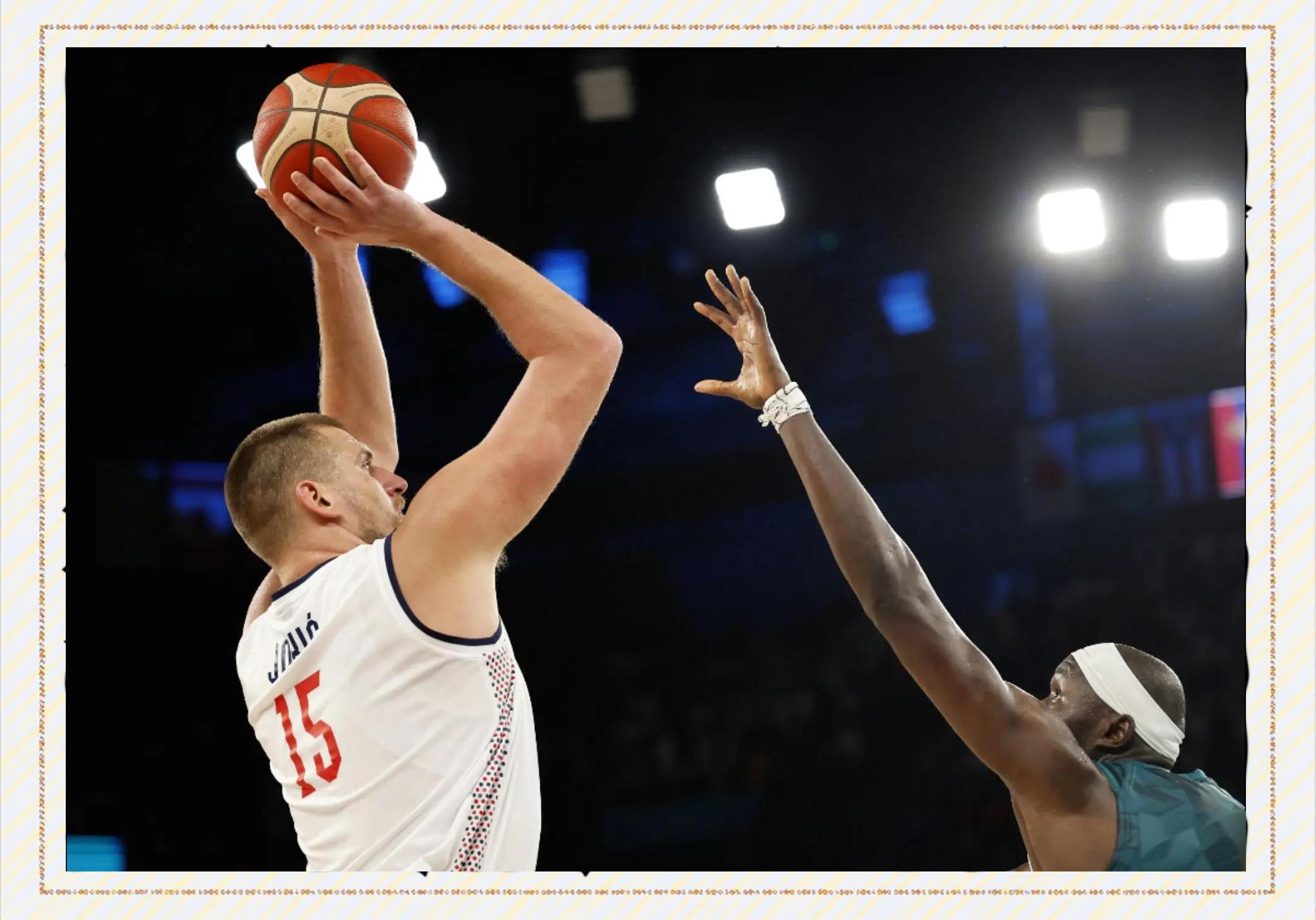 塞尔维亚主场惊险获胜，取得关键三分