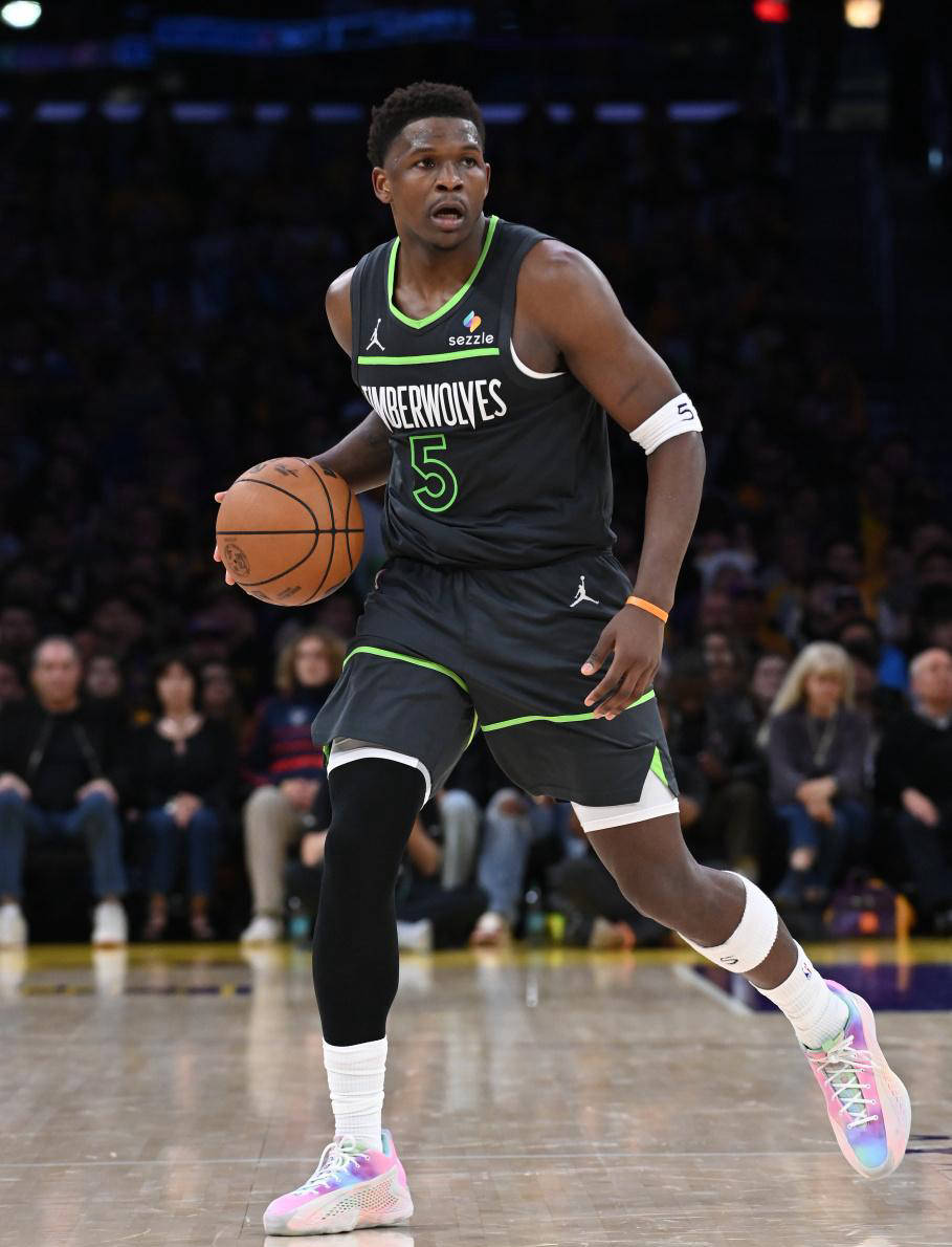 包含快船队长发飙对裁判，遭遇罚款暂停比赛的词条