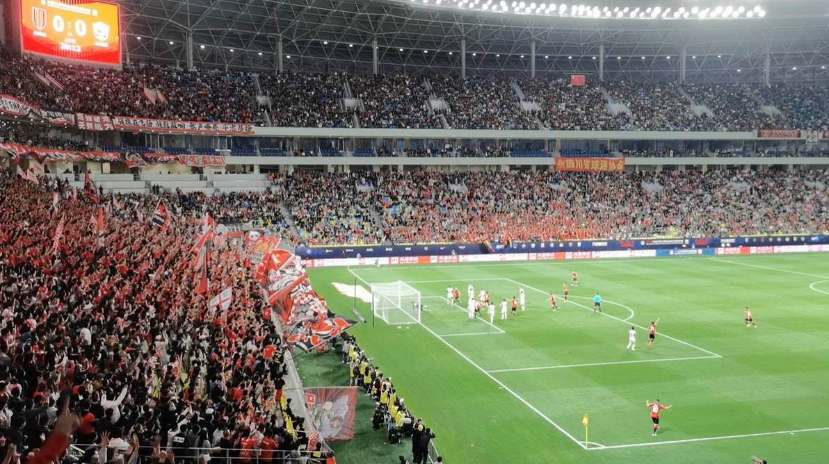 欧预赛精彩瞬间，瞬间点燃球迷狂热