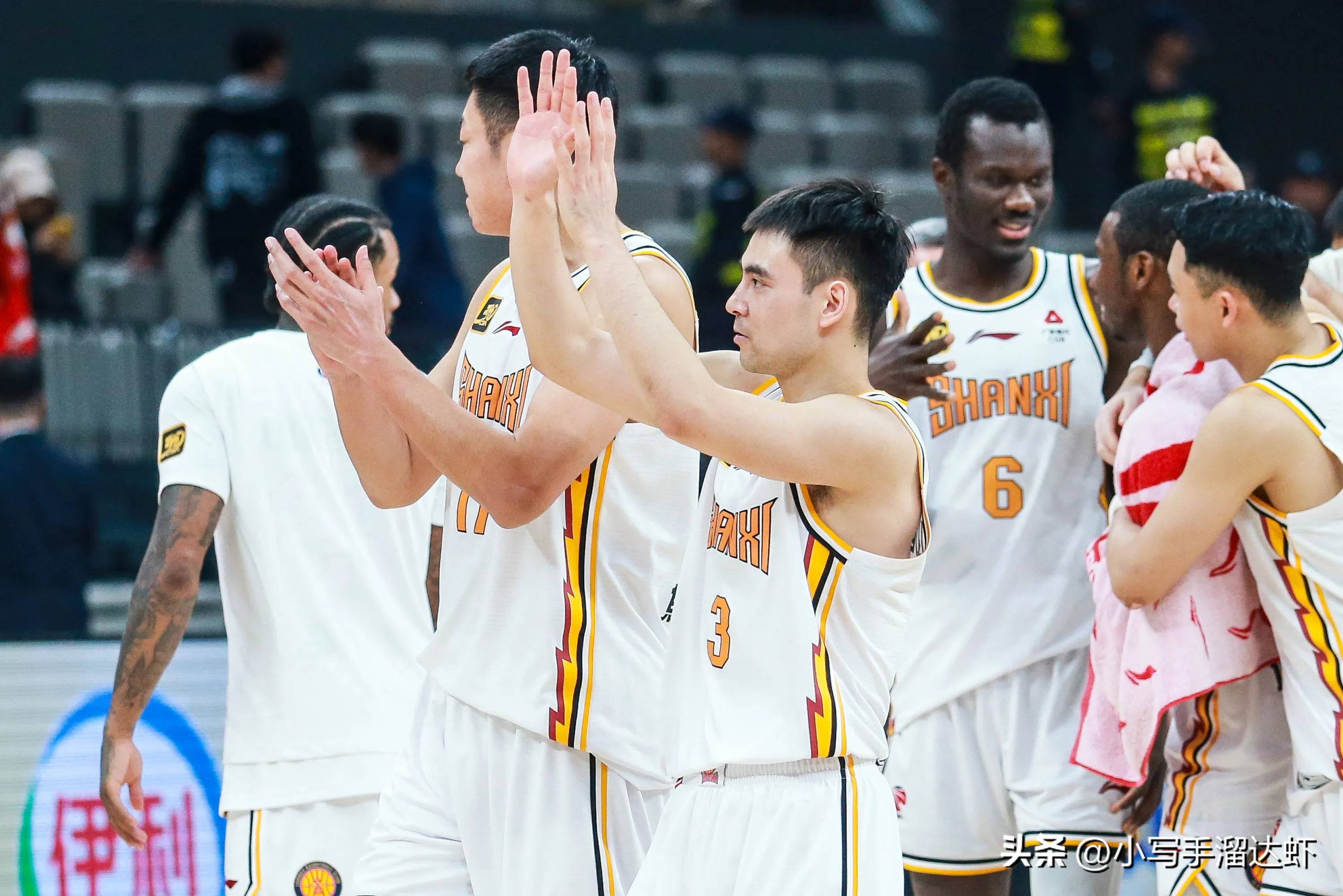 山西男篮实现逆袭胜出湖北队 山西男篮实现逆袭胜出湖北队