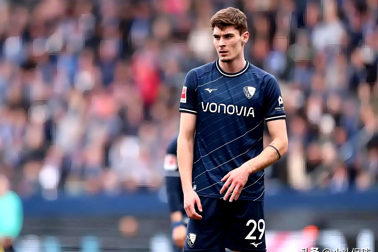 包含勒沃库森表现抢眼，全队状态火爆的词条