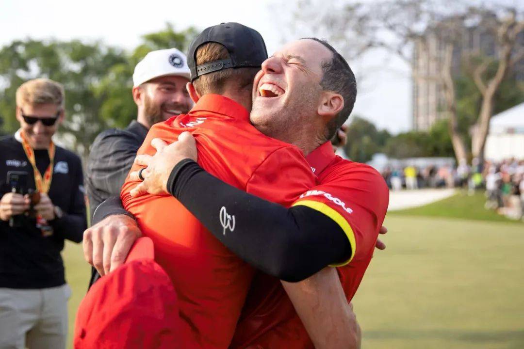 加拿大队积极备战世界杯，全力以赴