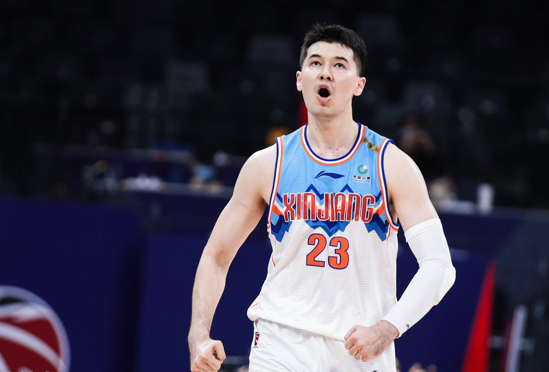 包含香港男篮挑战困难，全力备战冲击胜利的词条