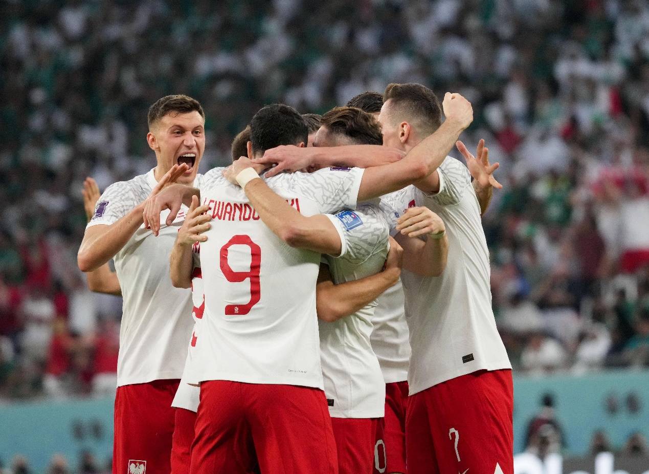 波兰队在欧国联比赛中表现出色,晋级四强 波兰队在欧国联比赛中表现出色,晋级四强