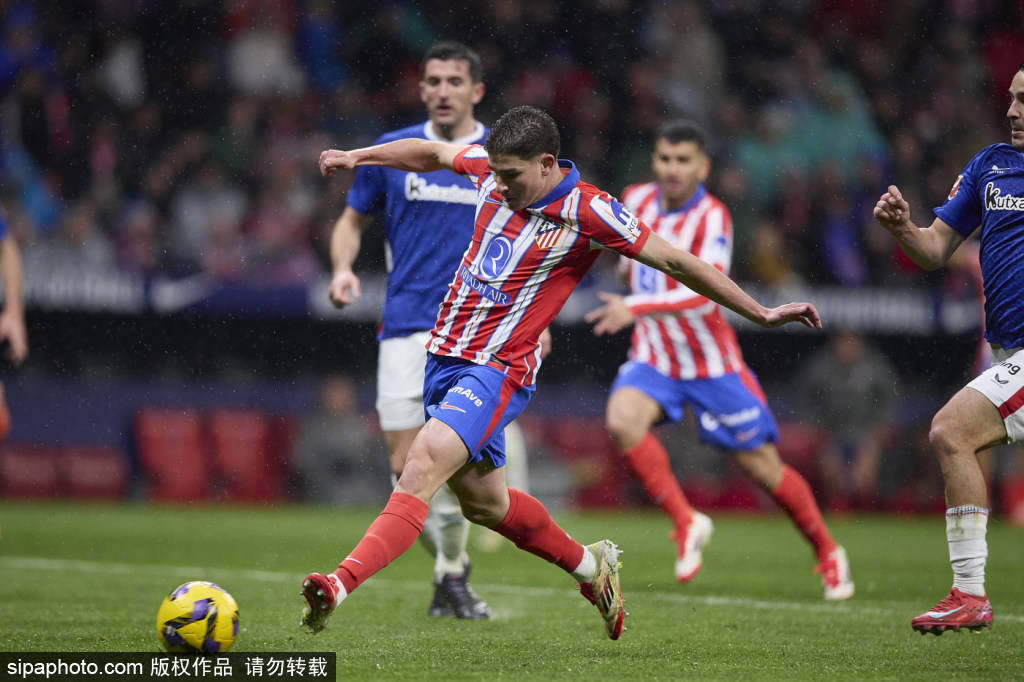 包含西班牙不敌对手，局面不利遭遇欧锦赛淘汰的词条