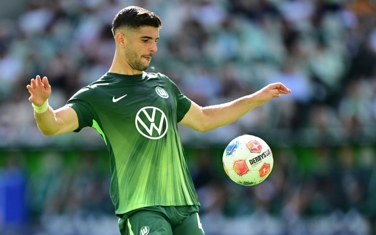 沃尔夫斯堡年轻球员获得国家队征召，成为焦点的简单介绍