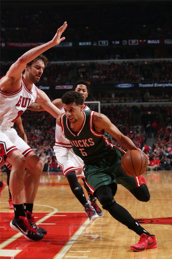 控卫卡特犹如比赛拿下+数据的简单介绍 控卫卡特犹如比赛拿下+数据的简单介绍