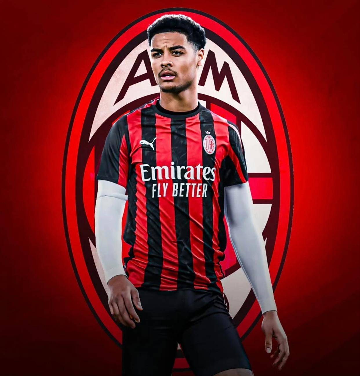 包含AC米兰引进防守型后卫，战术体系再度强化的词条