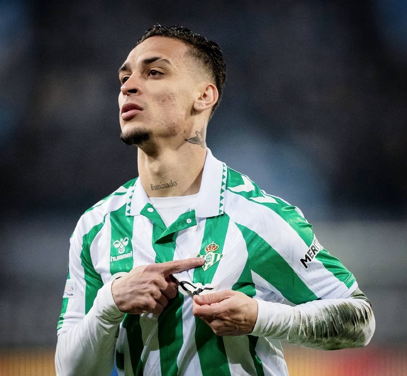 包含皇家贝蒂斯实现扭转，逆风翻盘的词条