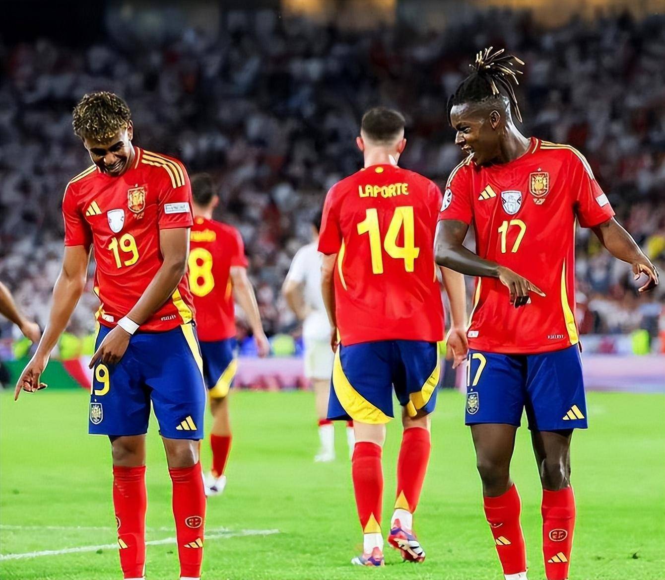 西班牙队伍连胜,成功跻身前三 西班牙队伍连胜,成功跻身前三