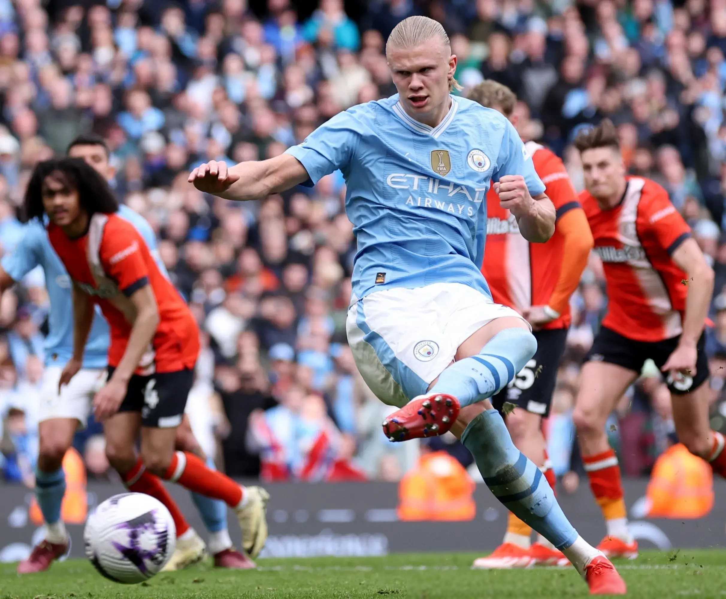 关于曼城3-0完胜布伦特福德，榜首优势扩大的信息