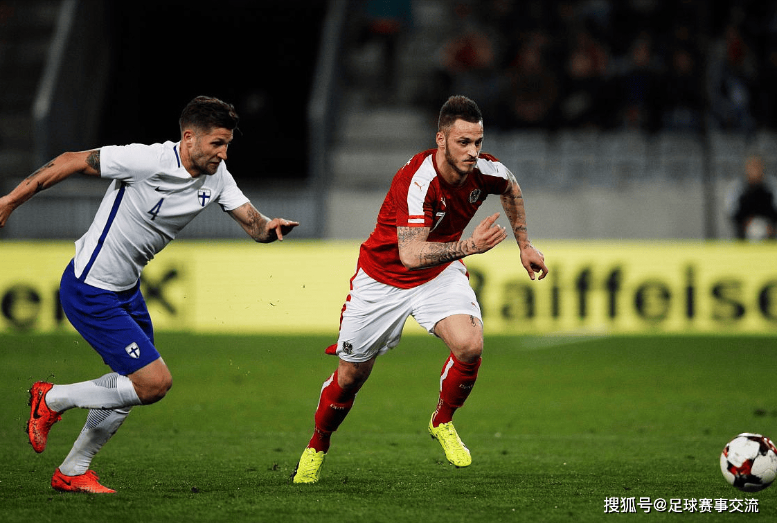 荷兰队战胜奥地利队晋级淘汰赛 荷兰队战胜奥地利队晋级淘汰赛